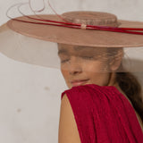 TOCADO INVITADA LEAH ALQUILER
