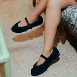 Pierre Lace Black Flabelus