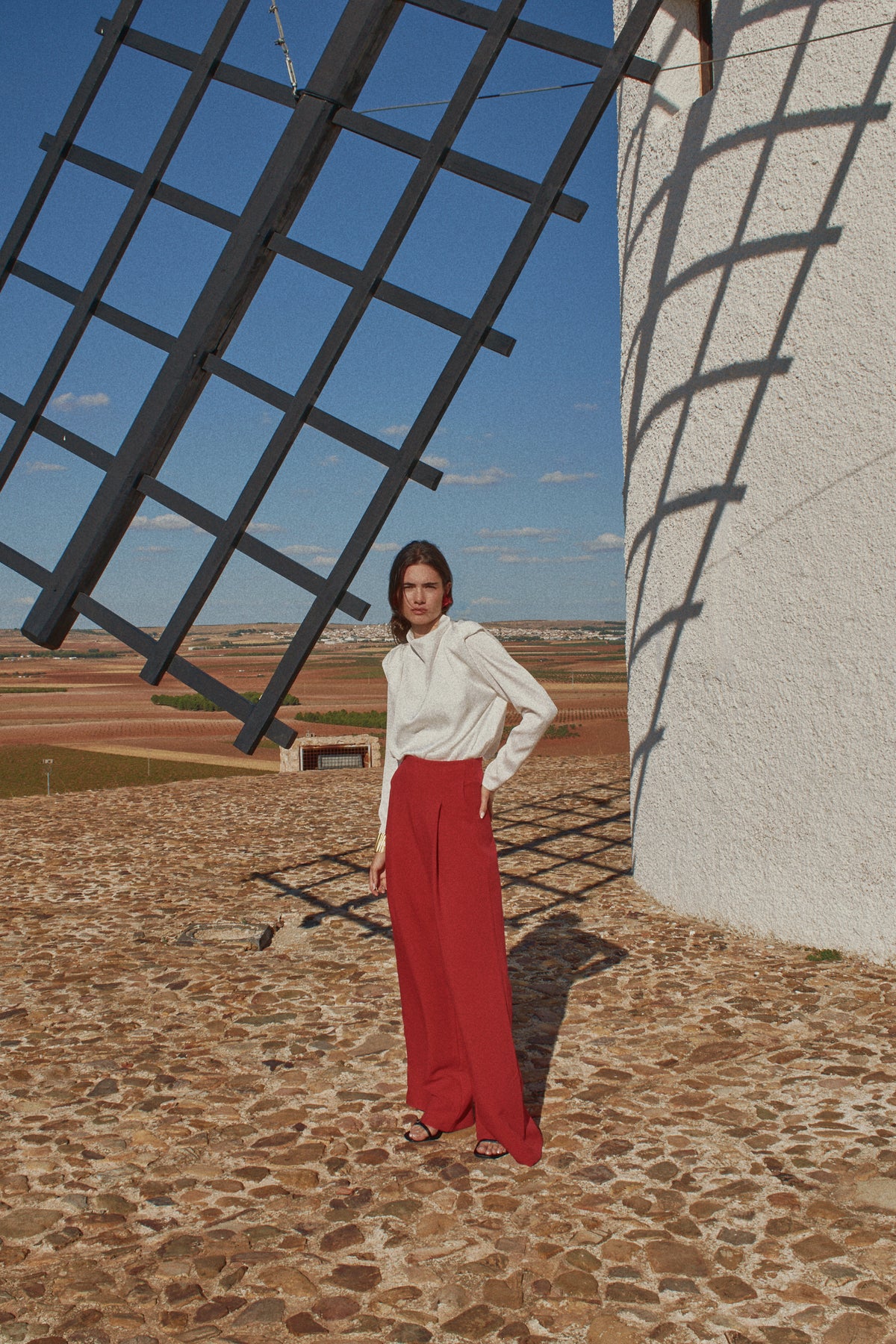 Pantalón Antonia Punto rojo