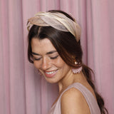 TOCADO INVITADA CANELA KINDER