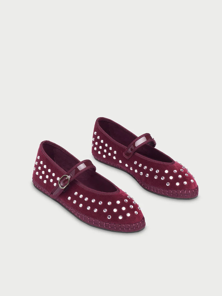 Mae Burgundy Flabelus