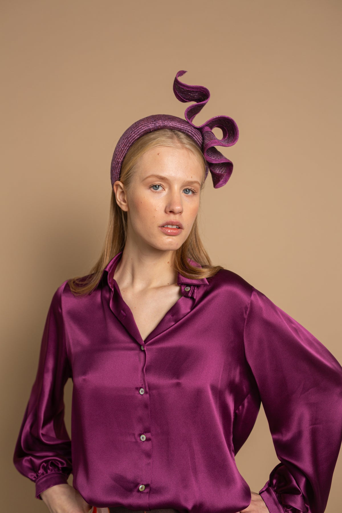 ALAR GUEST HEADDRESSES