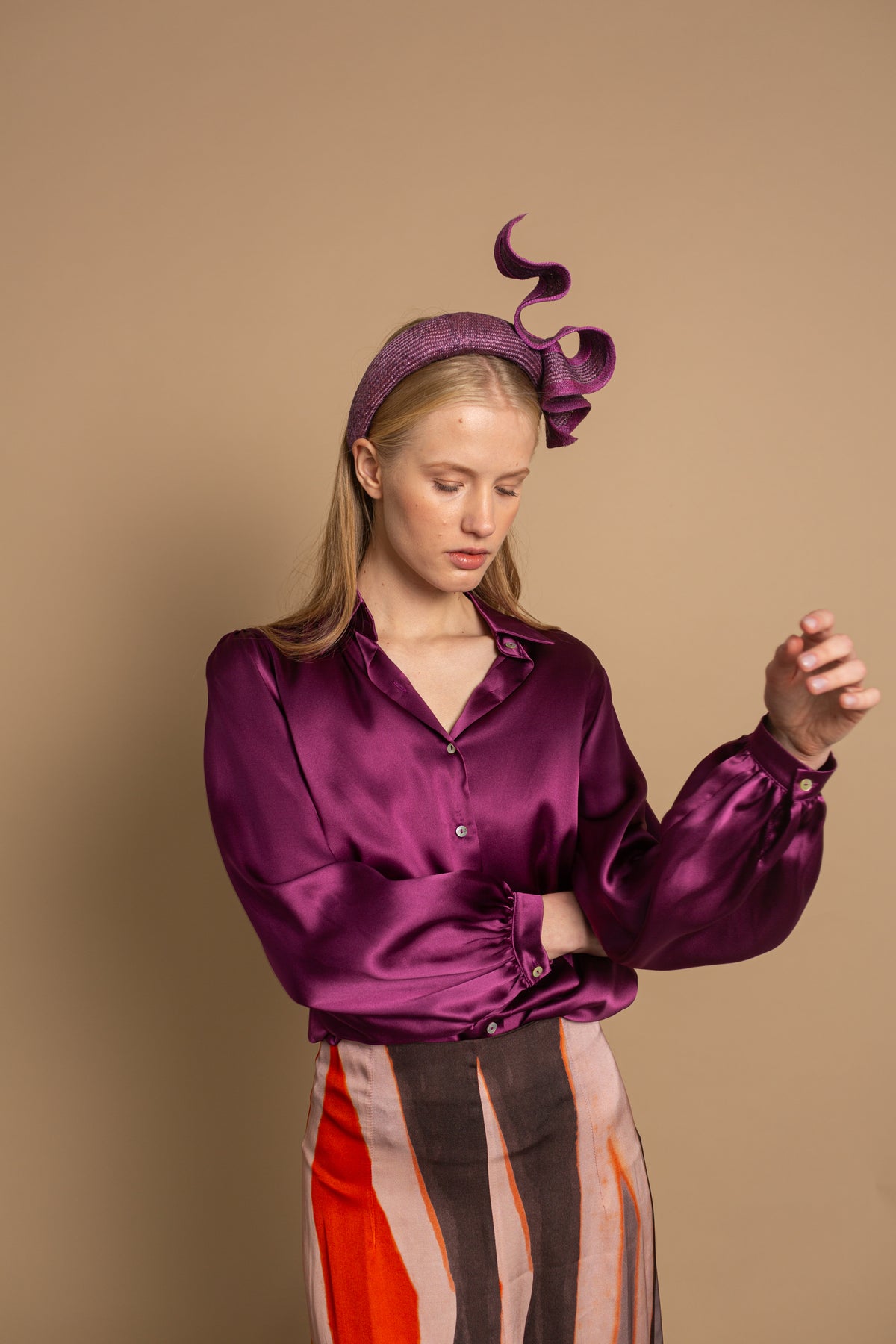 ALAR GUEST HEADDRESSES