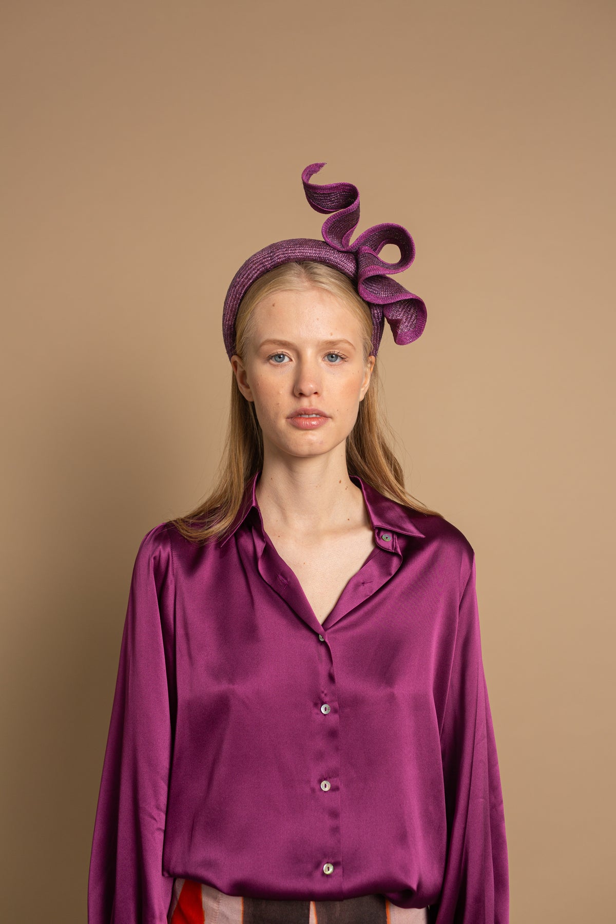 ALAR GUEST HEADDRESSES