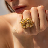 PAOLA SIGHINOLFI. Anillo Knot
