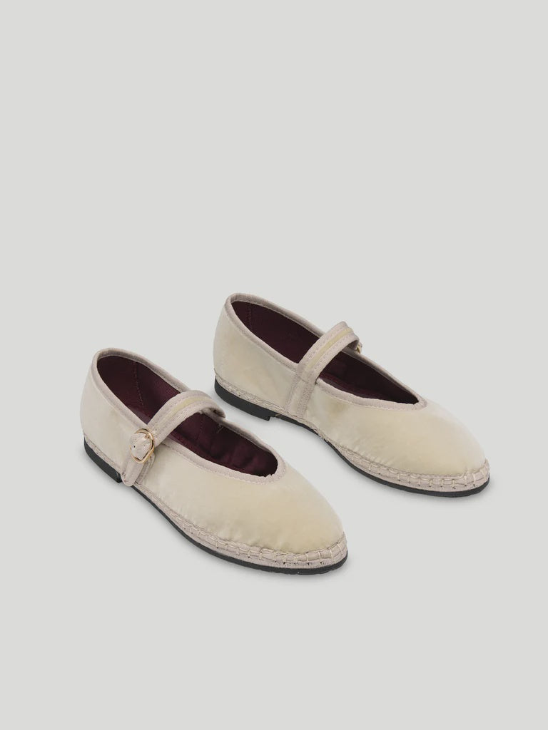 Pierre Cream Flabelus