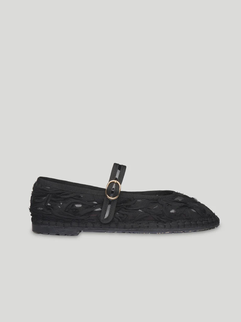 Pierre Lace Black Flabelus