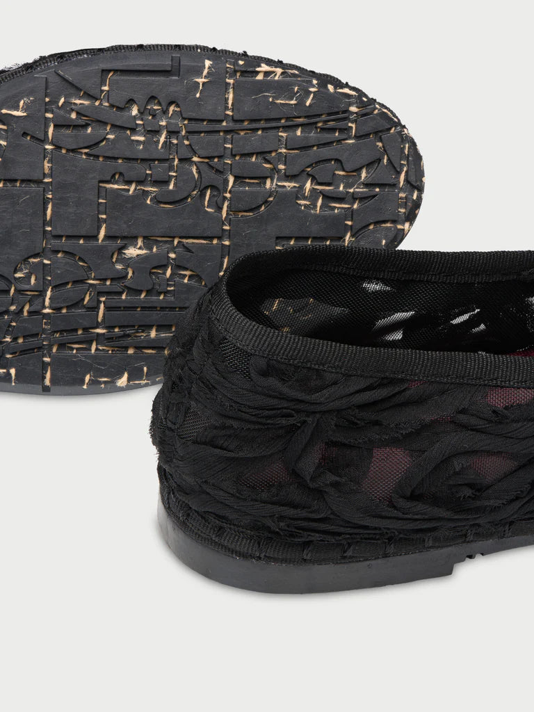 Pierre Lace Black Flabelus