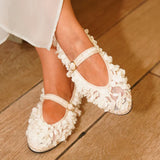 Pierre Lotus White Flabelus