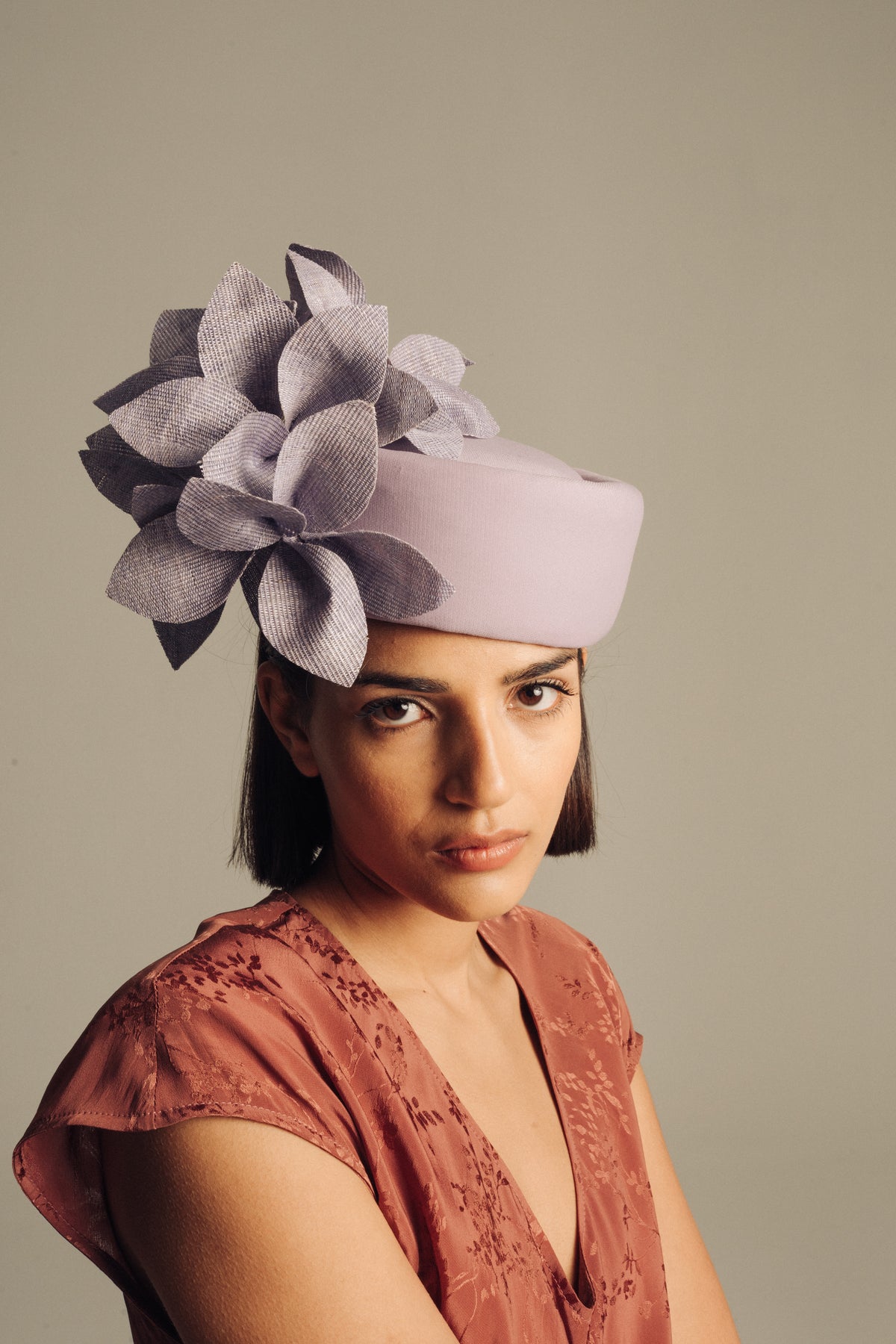 TOCADO INVITADA Sif Couture