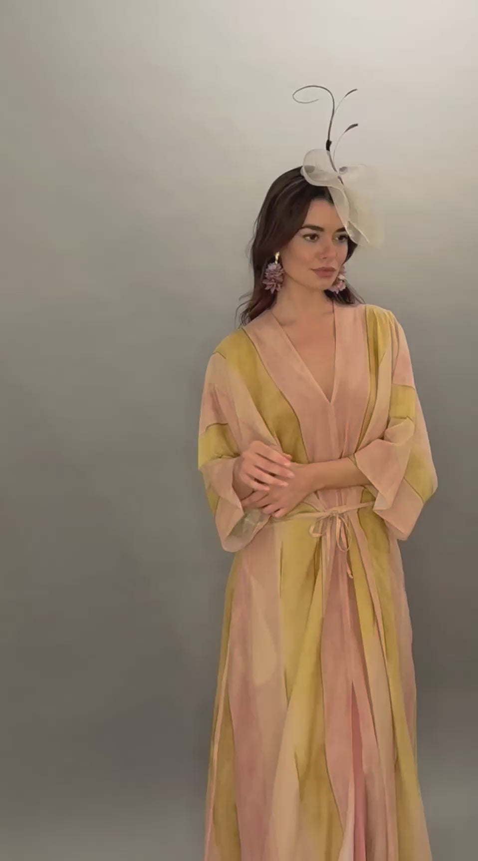 Cargar vídeo: Vestido Akira Hoamai