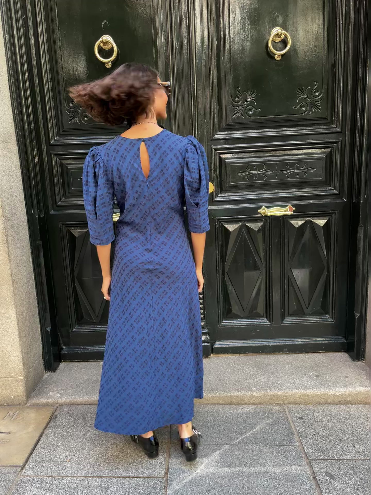Cargar vídeo: Vestido Zoe Indigo