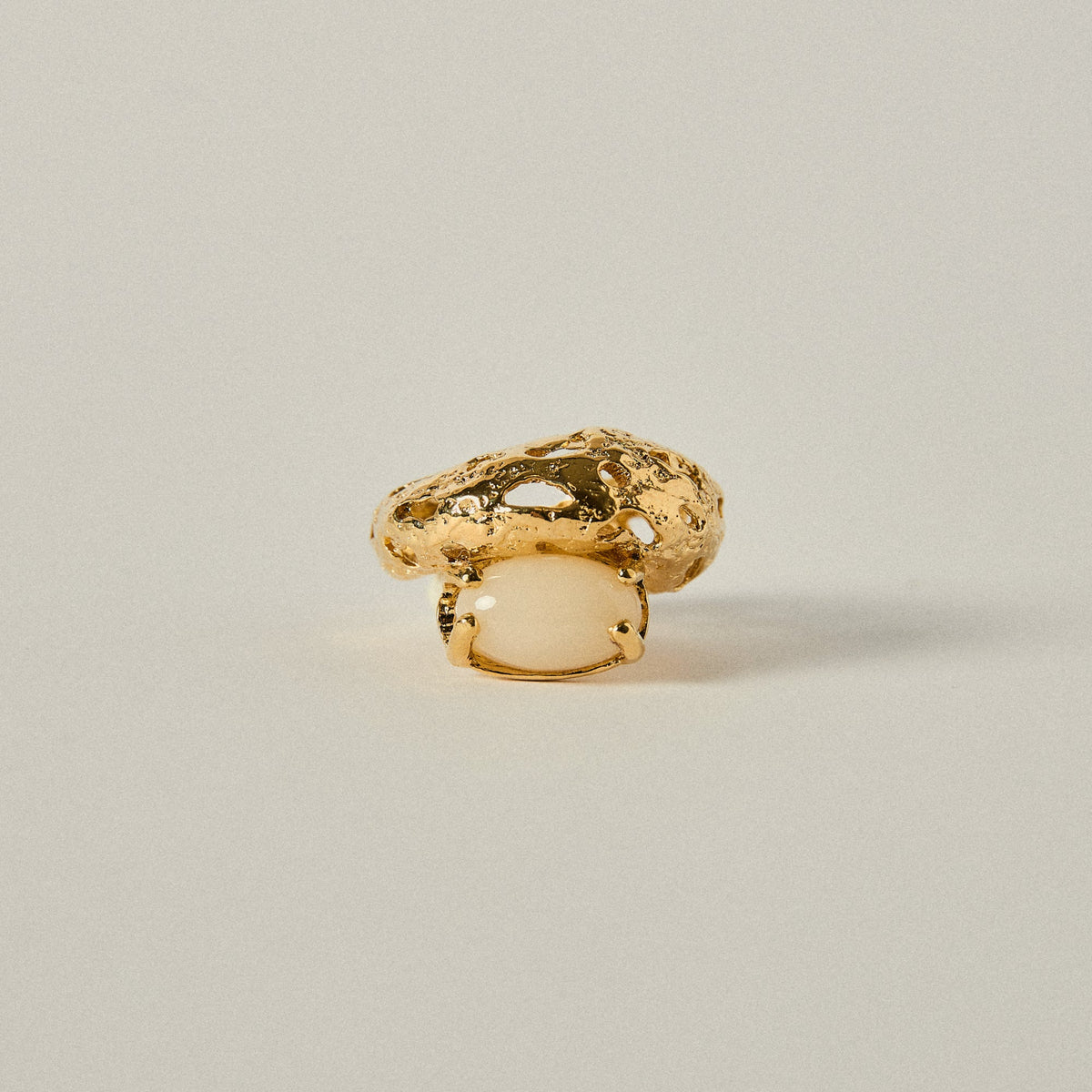 PAOLA SIGHINOLFI. Anillo Mayge