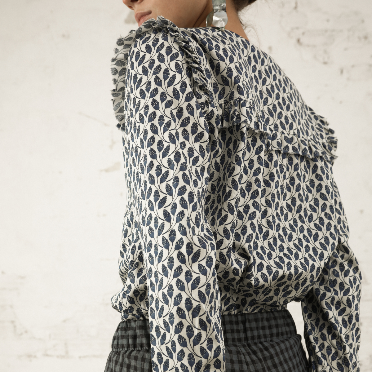Camisa Neva Blanco y Azul
