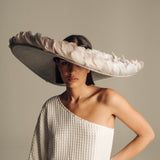 TOCADO INVITADA Cefiro Couture